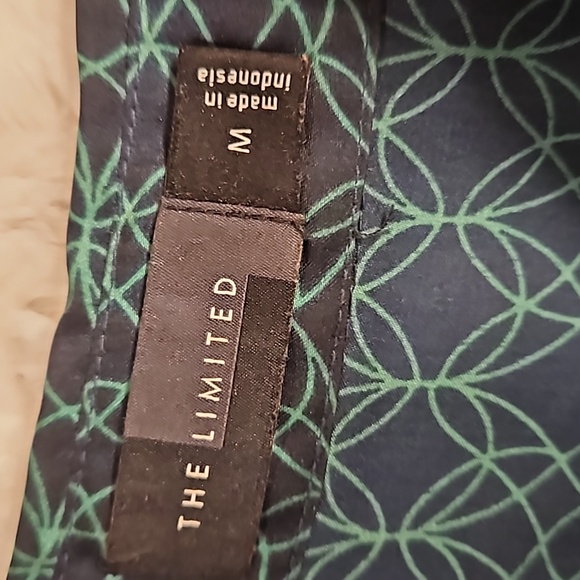 The Limited black green circular print blouse Med button up sleeve office - Picture 4 of 6